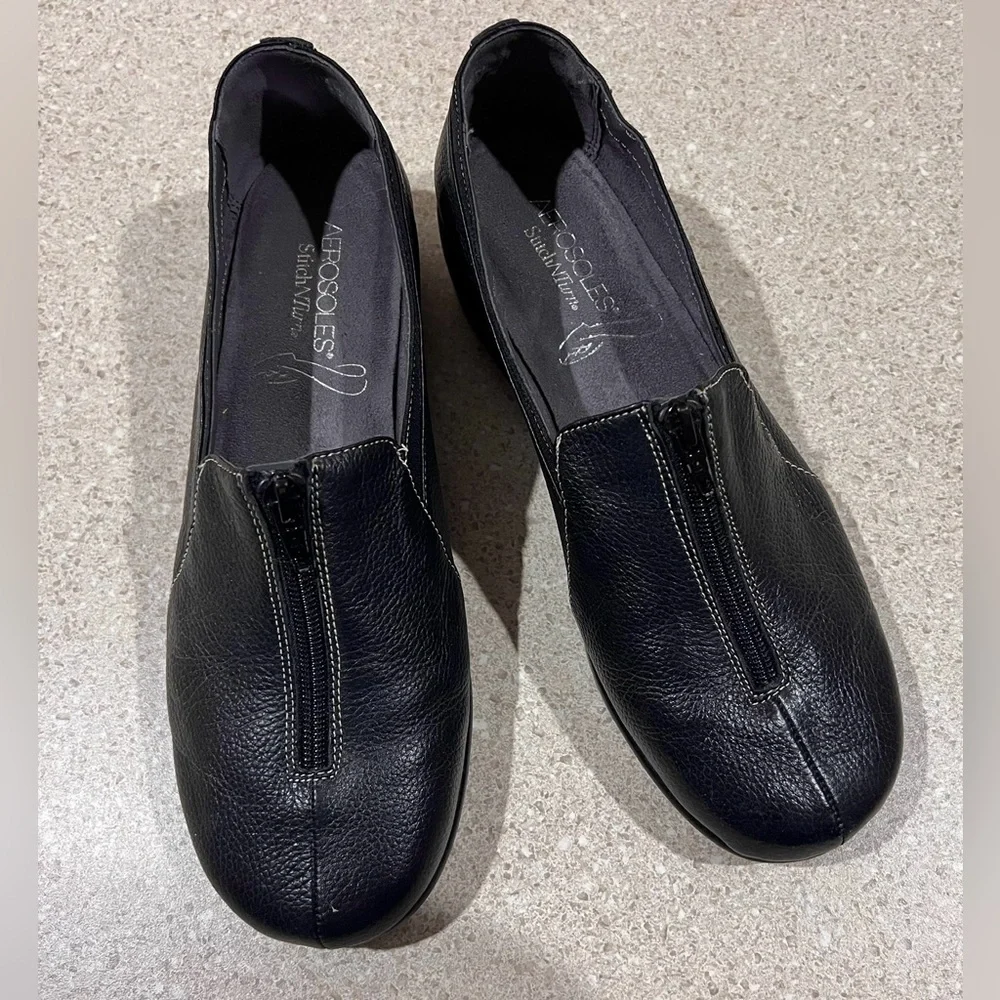 NEW Aerosoles LEATHER Stitched 9.5M Zipper